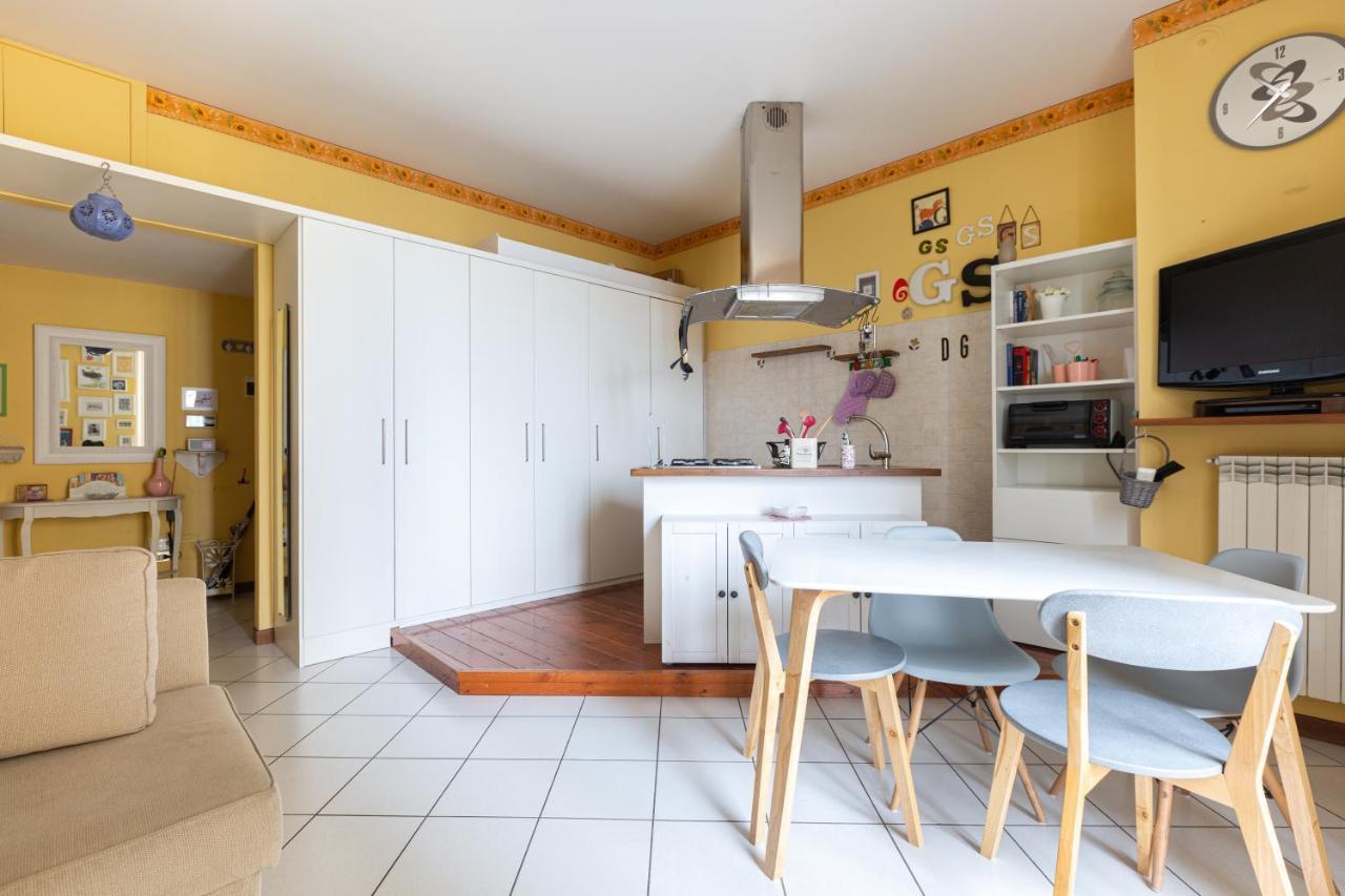 Bnbutler Torelli - Grazioso E Luminoso Bilocale Apartment Милано Екстериор снимка